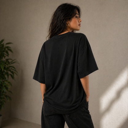 JÁURE Oversized Tee — Noir Muse